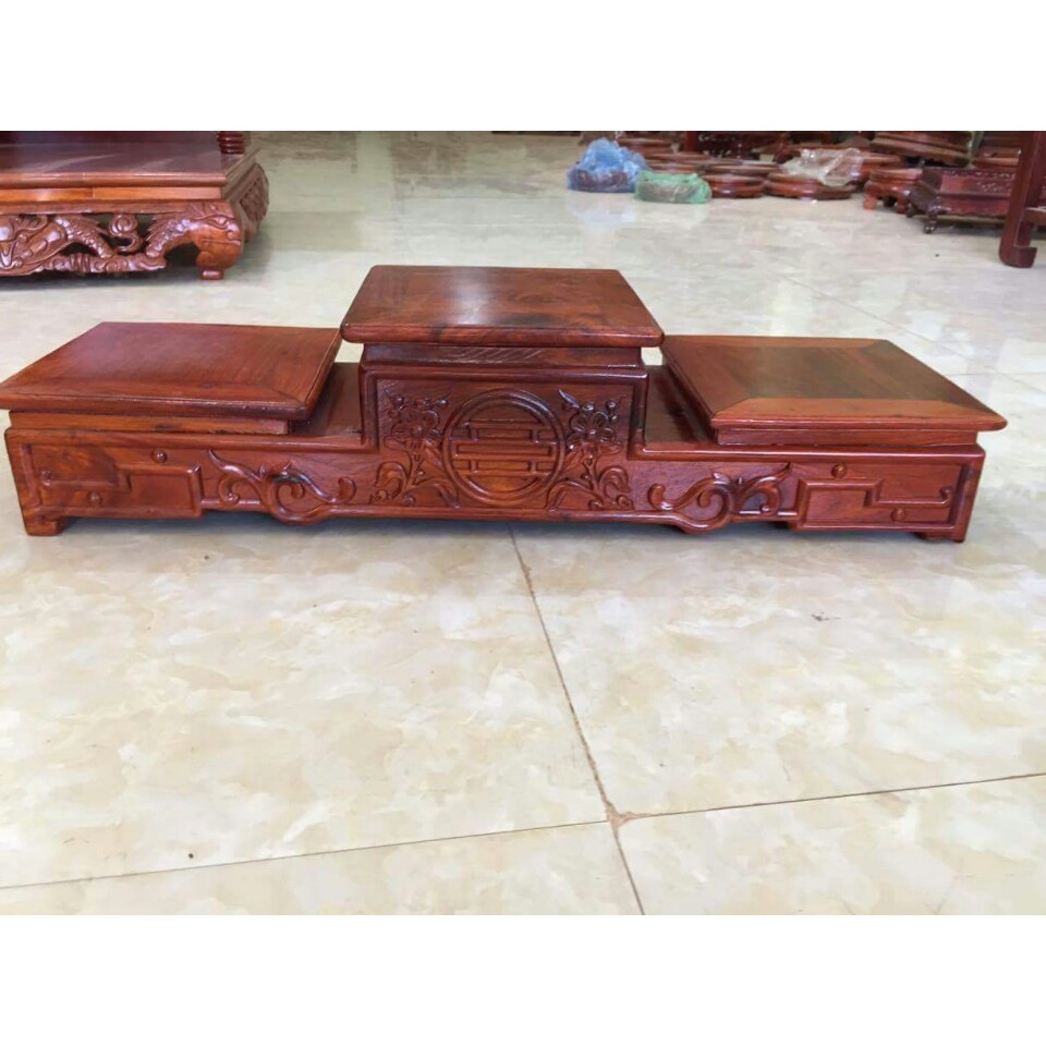 Tam sơn đặt bát hương